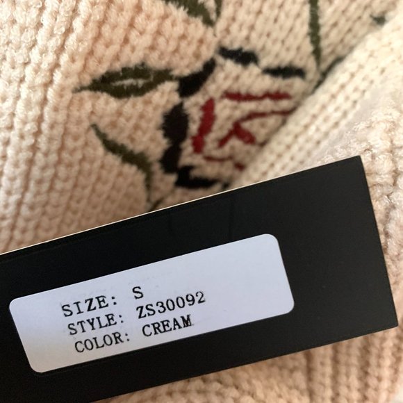 Lapis Oversized Long Cream Embroidered Knit Sweater Size Small - Picture 3 of 7